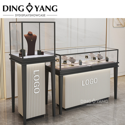 Toko Perhiasan Custom Showcase Dengan Storage Cabinet Metal Frame Output Voltage 12 V Dan Dapat Digunakan Langsung
